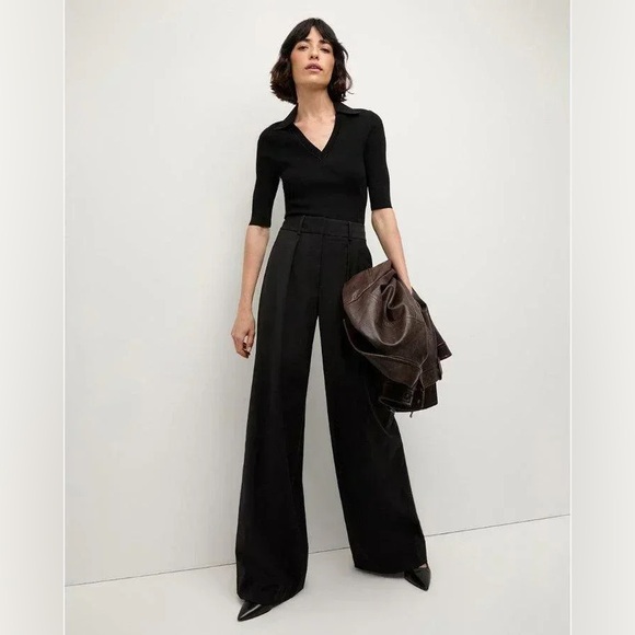 VERONICA BEARD Emily V-neck Top - Picture 4 of 9